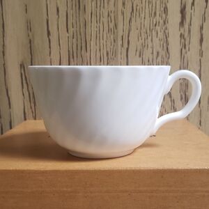 MINTON White Fife Cup Fine Bone China Made In England Founded 1793 Vintage EUC